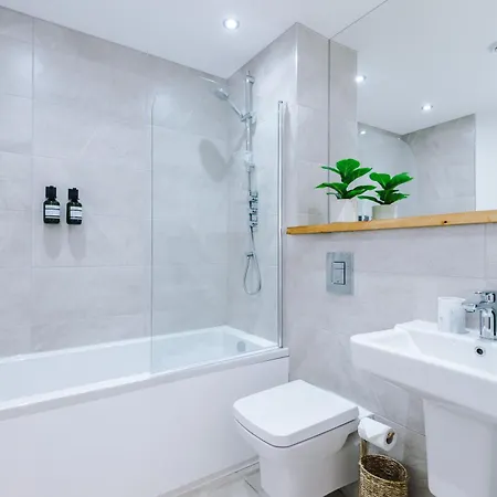 2bed In Centre & Free Parking Leeds (West Yorkshire)