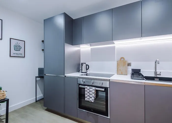 2bed In Centre & Free Parking Апартаменти Лідс