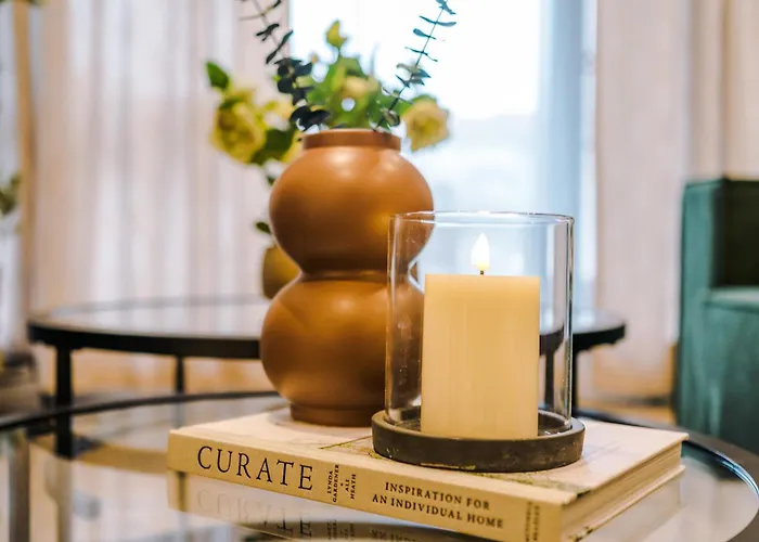 2bed In Centre & Free Parking * Лідс