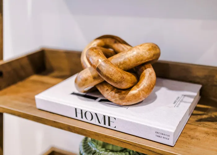 2bed In Centre & Free Parking Апартаменти