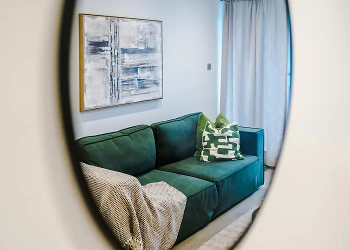 2bed In Centre & Free Parking Лідс