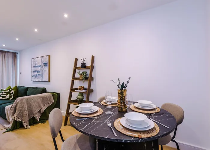 Апартаменти 2bed In Centre & Free Parking Лідс