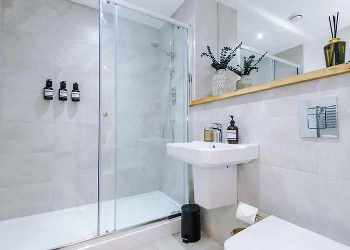 2bed In Centre & Free Parking Apartman