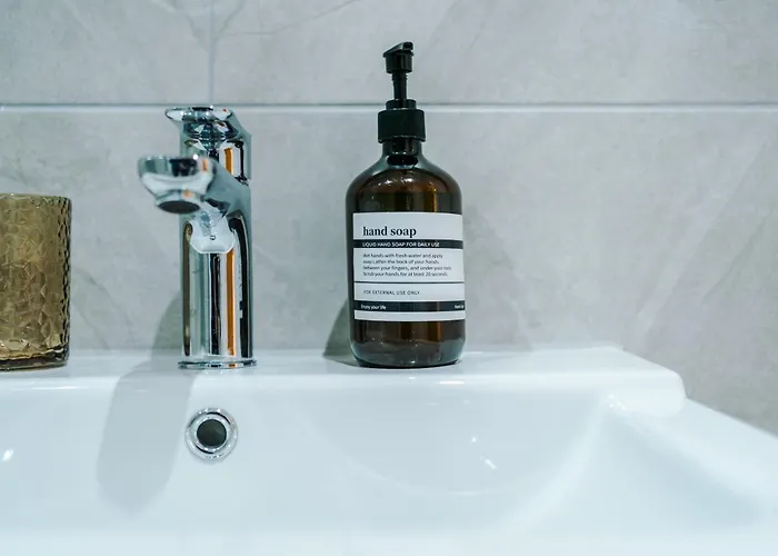 2bed In Centre & Free Parking Апартаменти Лідс