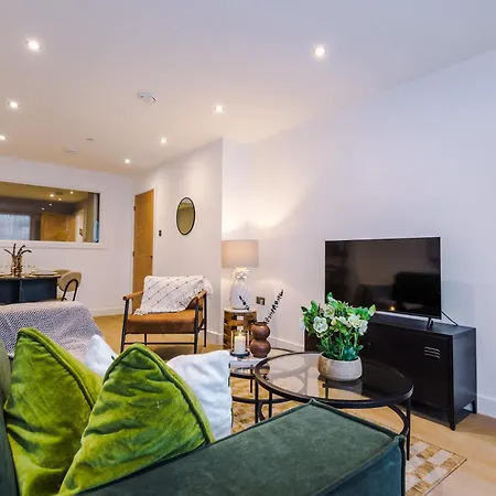 Apartment 2bed In Centre & Free Parking *