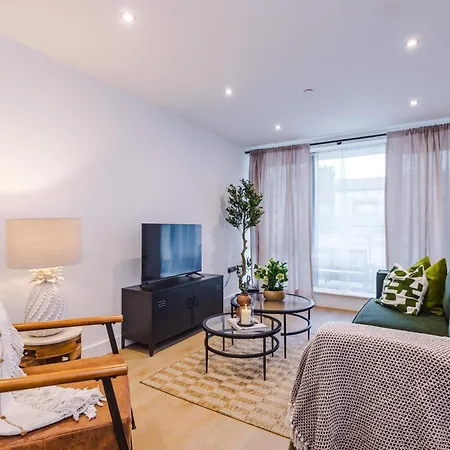 2bed In Centre & Free Parking * Leeds (West Yorkshire)