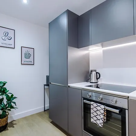 2bed In Centre & Free Parking Apartment *