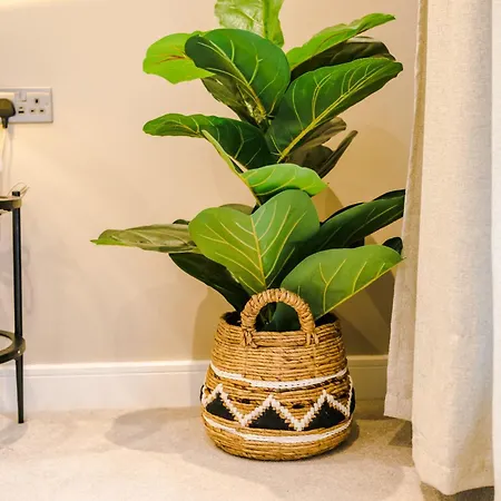 Apartment 2bed In Centre & Free Parking *