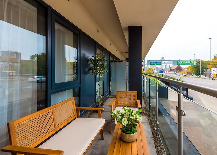 Appartamento 2bed In Centre & Free Parking *